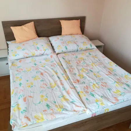 Vanessa Apartman Apartman *